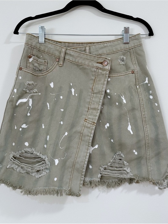 easel Dresses & Skirts - NWT Easel Los Angeles Distressed Denim Skirt Khaki Size Medium